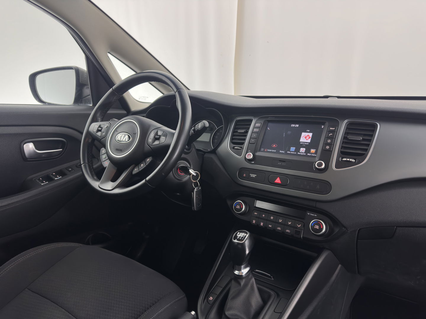 Kia Carens 1.6 GDi First Edition [ 7-Pers. ] *NAVI-FULLMAP | COMFORT-SEATS | CAMERA | ECC | PDC | CRUISE | 17''ALU*
