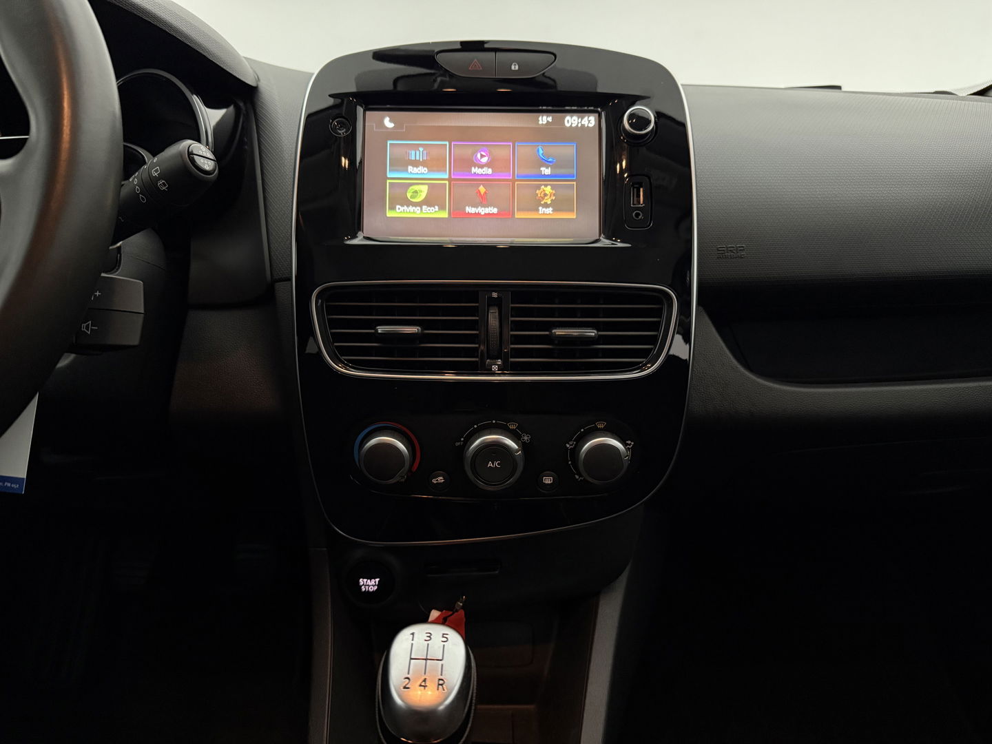 Renault Clio 0.9 TCe Limited | Carplay | Keyless | Cruise | Trekh. | Airco | LED | NAP