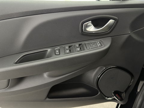 Renault Clio 0.9 TCe Limited | Carplay | Keyless | Cruise | Trekh. | Airco | LED | NAP