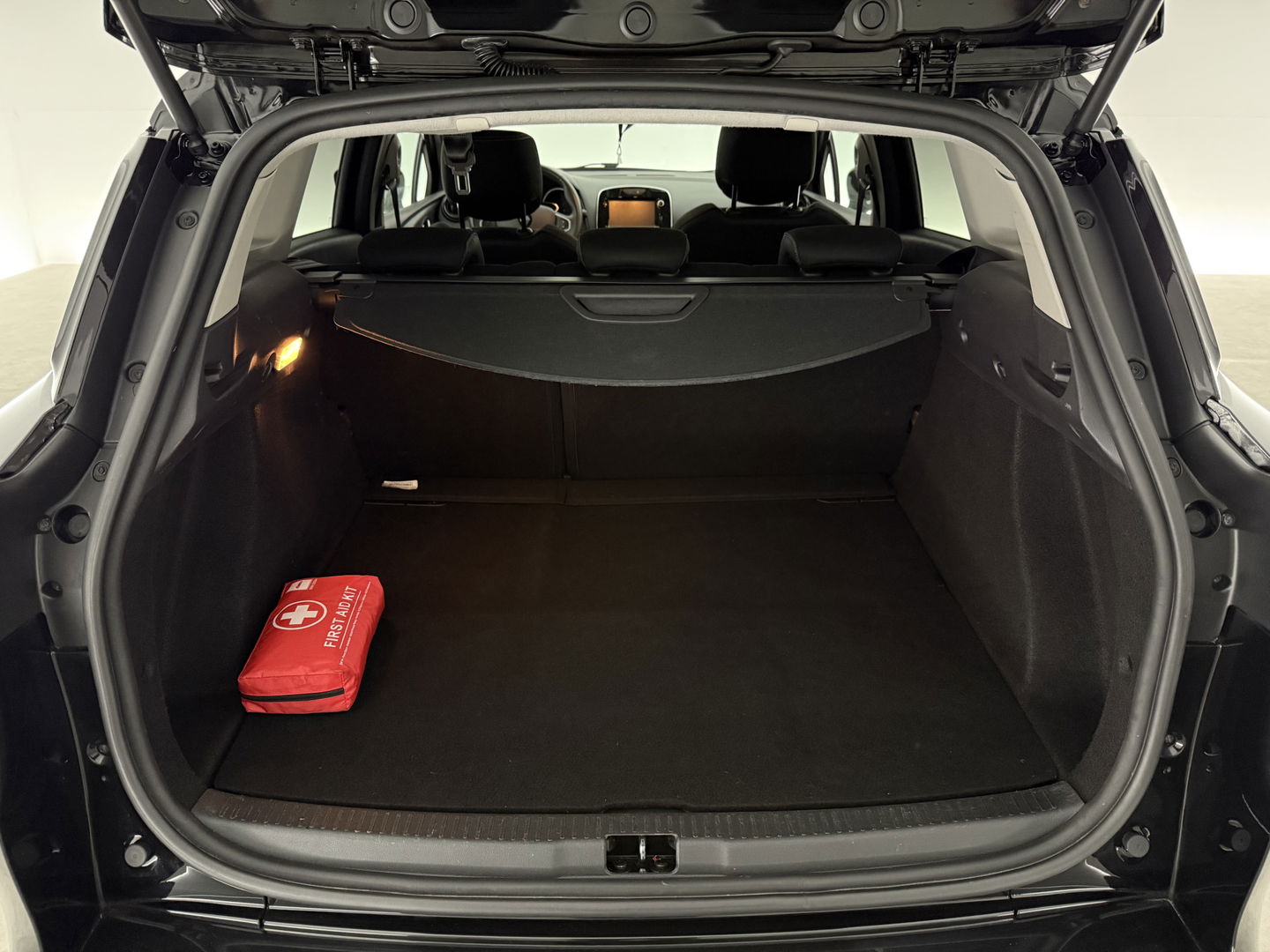 Renault Clio 0.9 TCe Limited | Carplay | Keyless | Cruise | Trekh. | Airco | LED | NAP