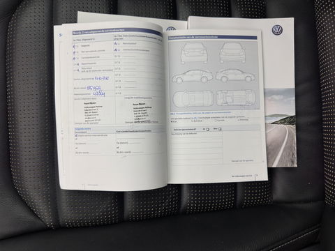 Volkswagen e-Golf {SOH-89%} Aut.*HEAT-PUMP | LUXURY-LEATHER | FULL-LED | DIGI-COCKPIT | NAVI-FULLMAP | HEATED-SPORTSEATS | CAMERA | DAB+ | AMBIENT-LIGHT | PRIVACY-GLASS | CAMERA | KEYLESS | CCS-FASTLOADER | 17''ALU*