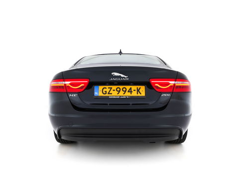 Jaguar XE 2.0 Portfolio *LUXURY-LEATHER | XENON | CAMERA | NAVI-FULLMAP | ECC | PDC | CRUISE | 18''ALU*