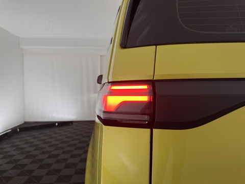 Volkswagen ID. Buzz Cargo 77 kWh [ 3-Fase ] *FULL-LED | ADAPTIVE-CRUISE | LANE-ASSIST | KEYLESS | DAB+ | CAMERA | DIGI-COCKPIT | NAVI-FULLMAP | COMFORT-SEATS | 20''ALU | TOWBAR*