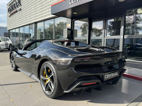 Ferrari 296 GTS 3.0 V6 830PK|NL-Auto|Carbon|Lift|Passenger Display|JBL|Head-Up|Carplay|Leder