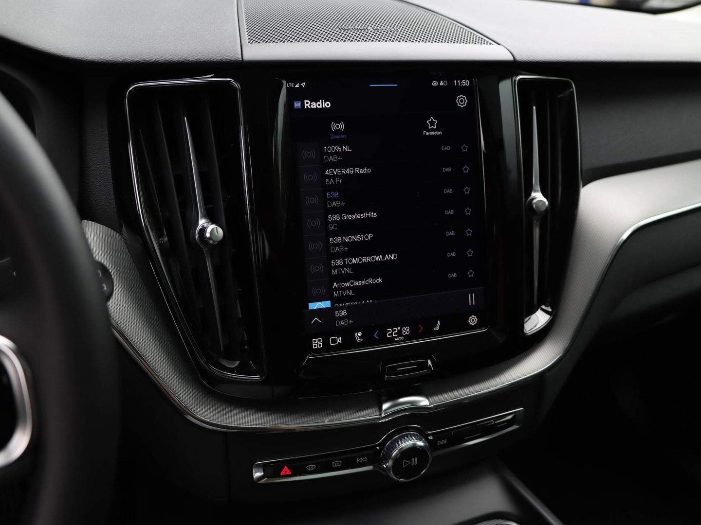 Volvo XC60 T8 AWD Plus Dark 455PK | Harman Kardon | 22'' | 360 Cam | Winterpakket