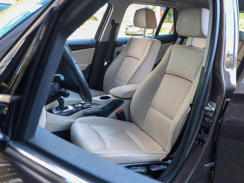 BMW X1 sDrive20i Chrome Line Automaat Trekhaak Xenon