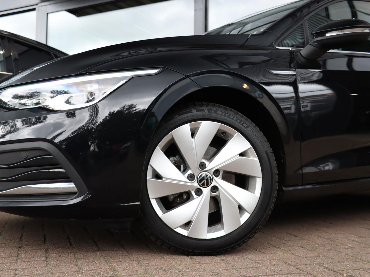 Volkswagen Golf 1.5 eTSI Style DSG | 17'' | IQ Light | Alcantara | Memory | Camera