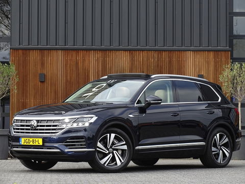 Volkswagen Touareg 3.0 V6 TSI 381PK eHybrid / panoramadak / 360° / IQ