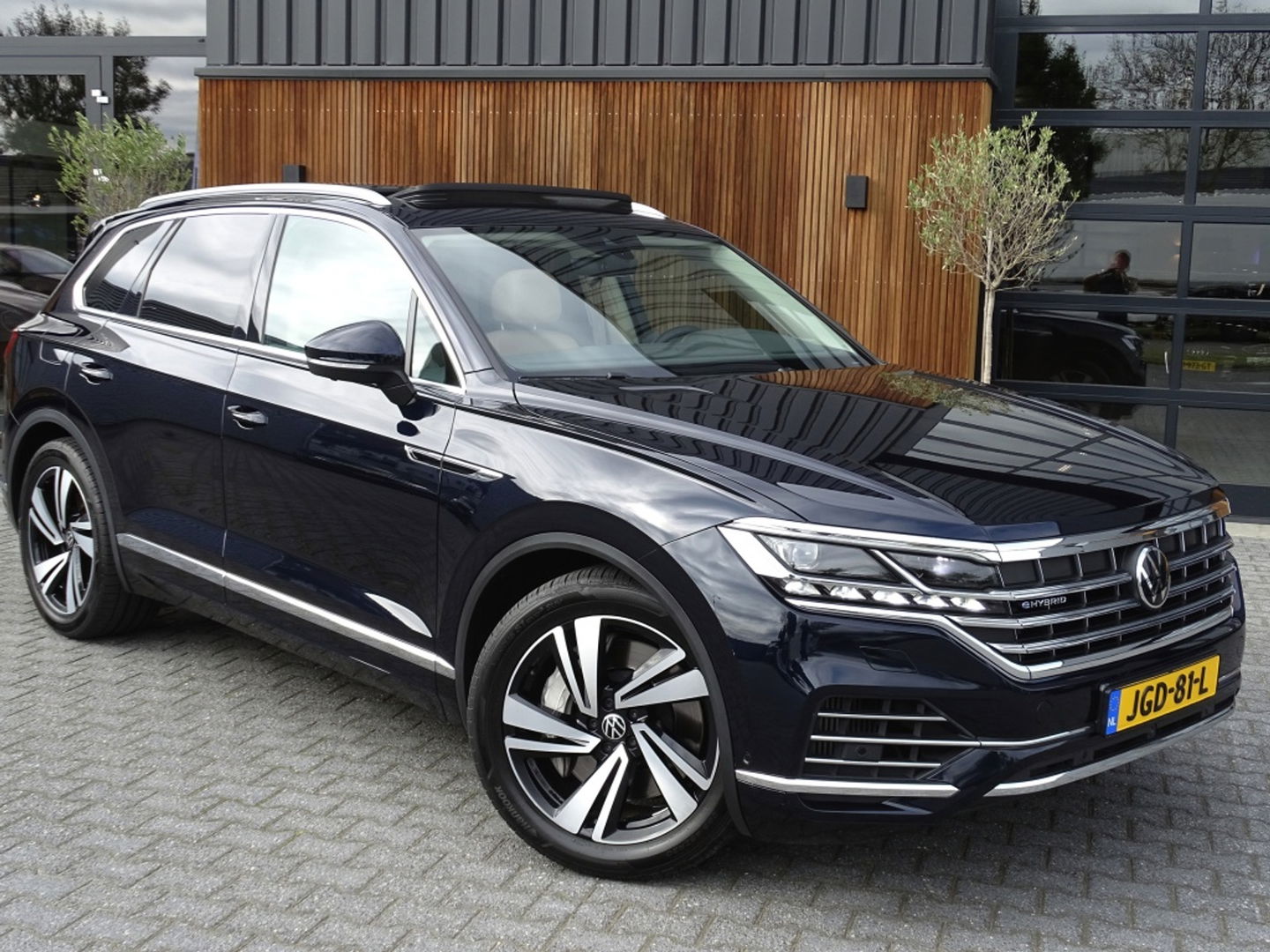 Volkswagen Touareg 3.0 V6 TSI 381PK eHybrid / panoramadak / 360° / IQ