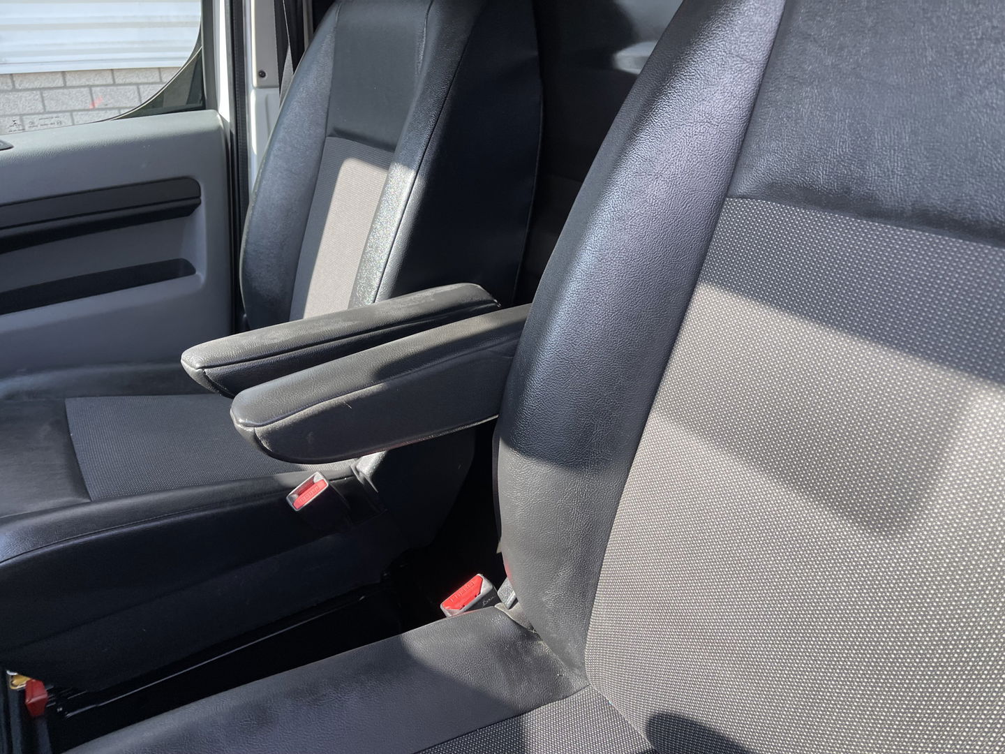 Opel Vivaro 2.0 CDTI 144pk L3H1 Edition / vaste prijs rijklaar € 17.950 ex btw / lease vanaf € 302 / airco / cruise / half leer / navigatie / achteruit rijcamera / euro 6 ! / imperial