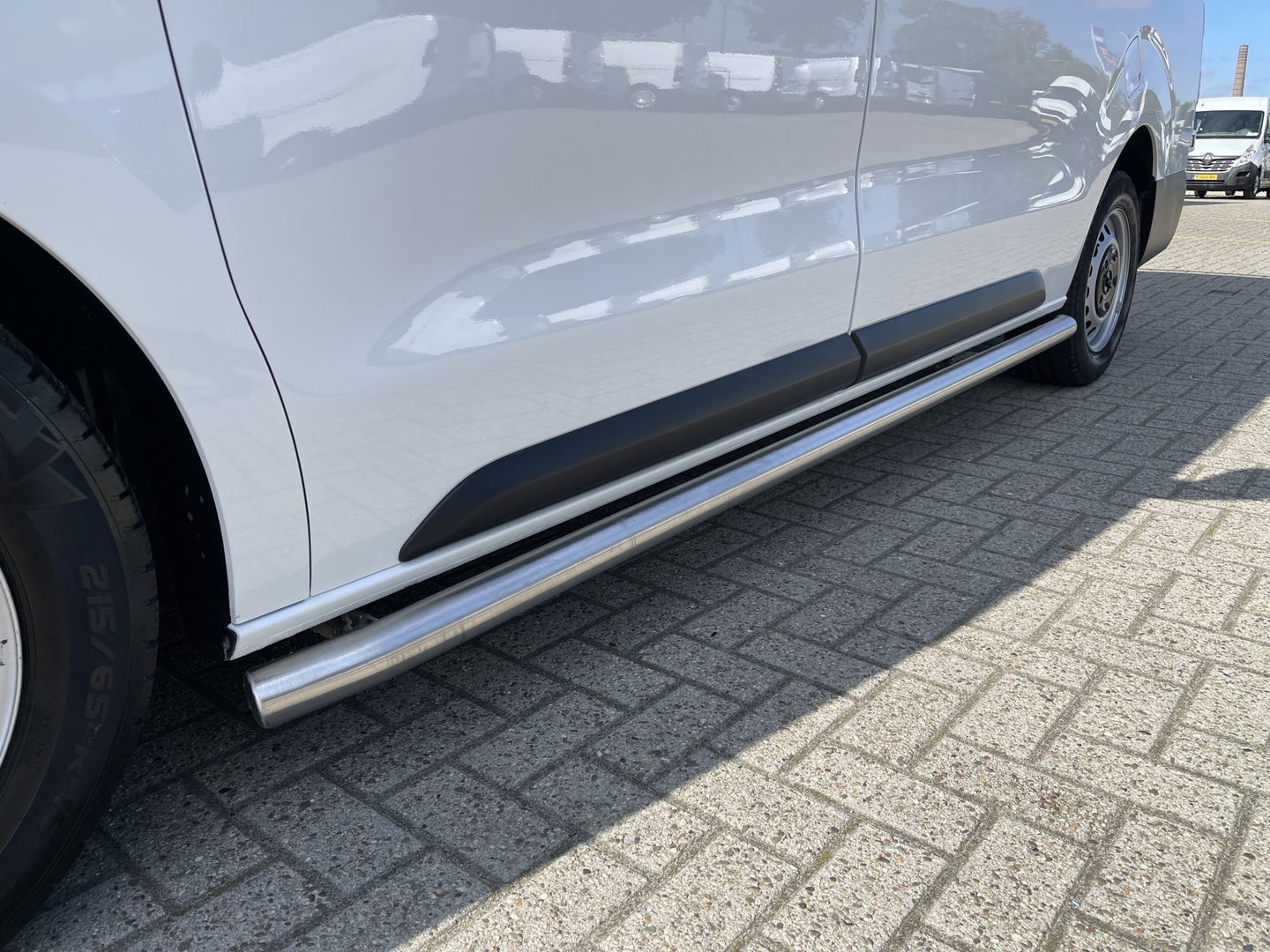 Opel Vivaro 2.0 CDTI 144pk L3H1 Edition / vaste prijs rijklaar € 17.950 ex btw / lease vanaf € 302 / airco / cruise / half leer / navigatie / achteruit rijcamera / euro 6 ! / imperial