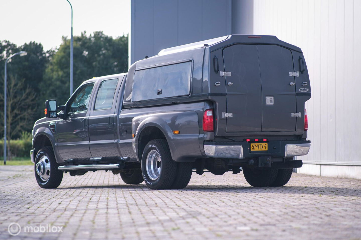 Ford USA F-350 Heavy Duty King Range | Dually | Youngtimer | Pickup | Cummins | Yellowstone | Canopy | B rijbewijs | 3500kg trekgewicht