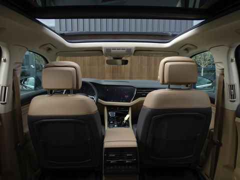 Volkswagen Touareg 3.0 V6 TSI 381PK eHybrid / panoramadak / 360° / IQ
