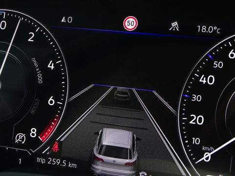 Volkswagen Touareg 3.0 V6 TSI 381PK eHybrid / panoramadak / 360° / IQ