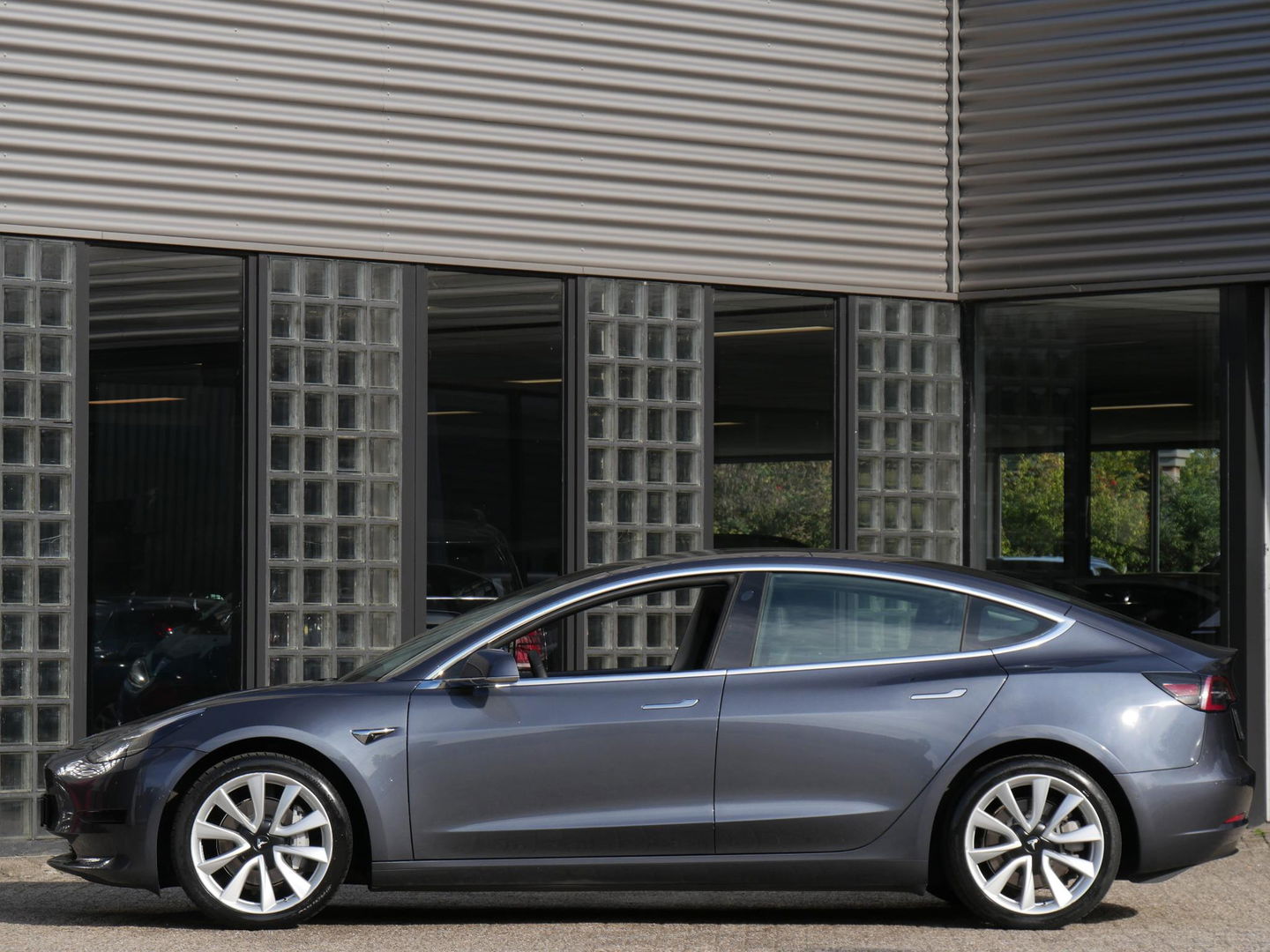 Tesla Model 3 RWD PLUS 60kWh/ 19INCH VELGEN/ PREMIUM AUDIO