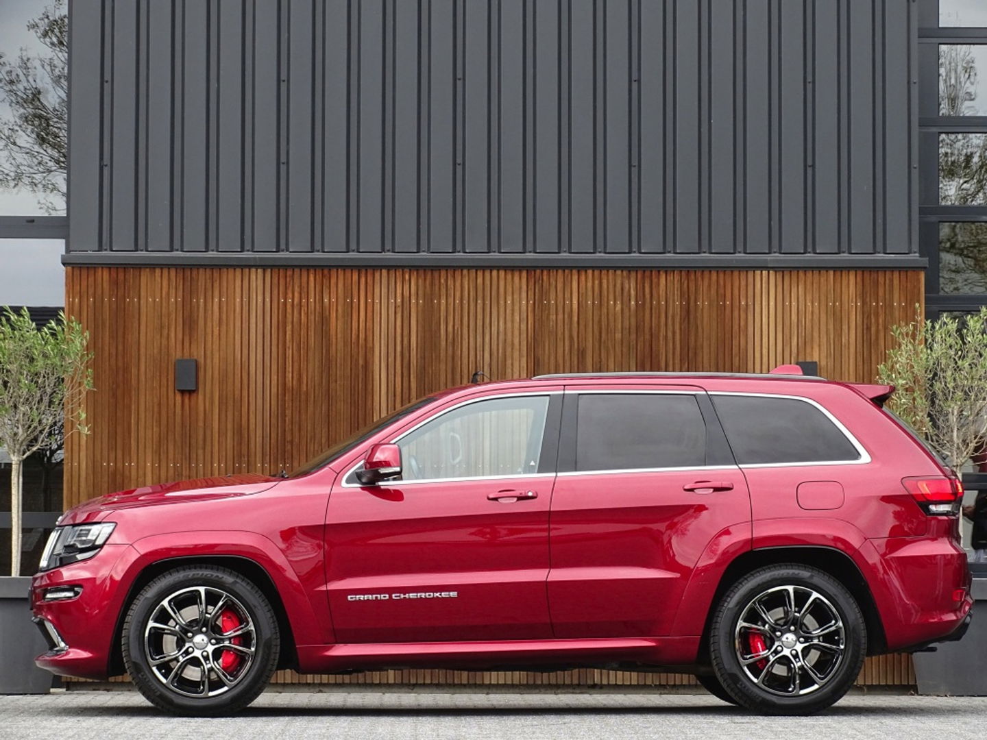 Jeep Grand Cherokee 6.4 V8 HEMI SRT8 469PK / Prins LPG3 / grijs kenteken / *NAP*