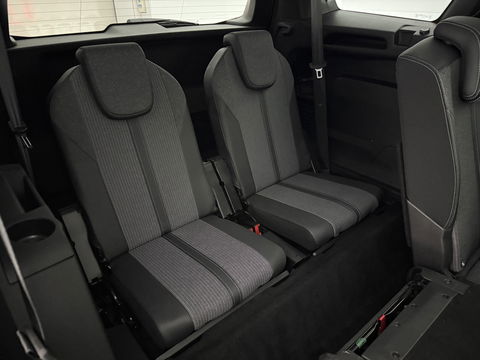 Peugeot 5008 1.2 PureTech 7p | 360° | Sfeerverl. | Virtual | Carplay | Cruise | LED | NAP