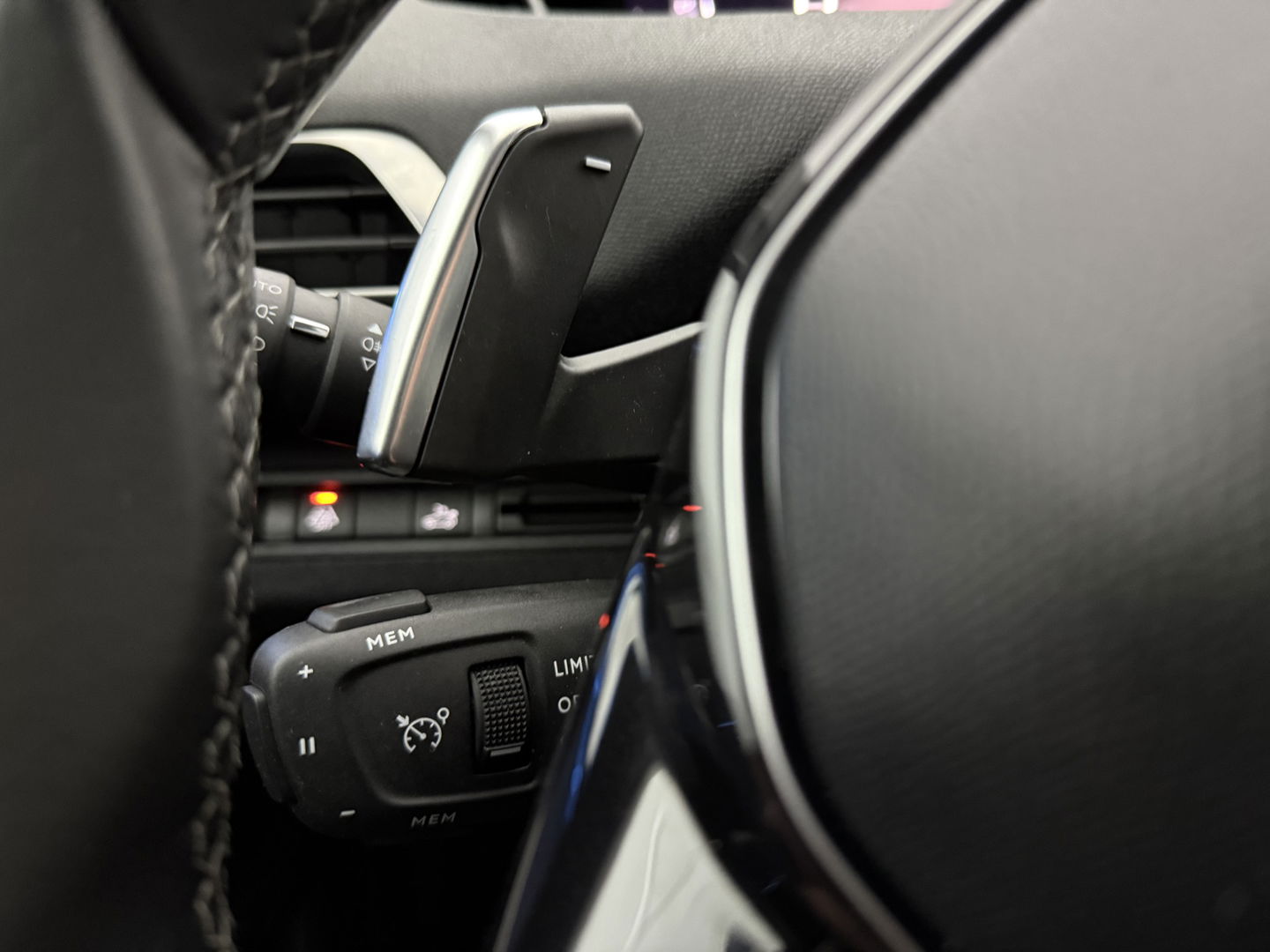 Peugeot 5008 1.2 PureTech 7p | 360° | Sfeerverl. | Virtual | Carplay | Cruise | LED | NAP