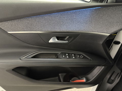 Peugeot 5008 1.2 PureTech 7p | 360° | Sfeerverl. | Virtual | Carplay | Cruise | LED | NAP