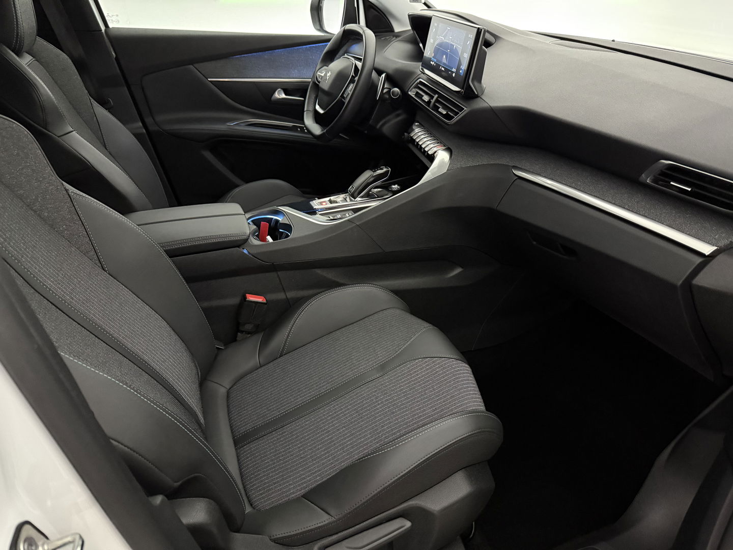Peugeot 5008 1.2 PureTech 7p | 360° | Sfeerverl. | Virtual | Carplay | Cruise | LED | NAP
