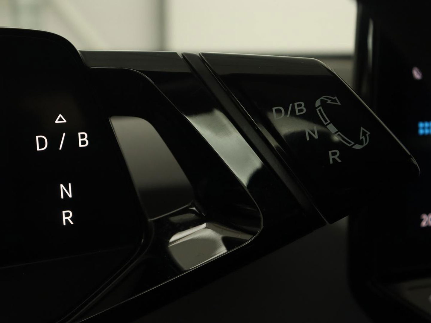 Volkswagen ID.3 Pro 58 kWh | Carplay | Navigatie | Sfeerverlichting | DAB | Full LED | Parkeerhulp | Climate control | Bluetooth