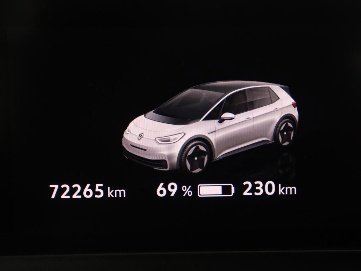 Volkswagen ID.3 Pro 58 kWh | Carplay | Navigatie | Sfeerverlichting | DAB | Full LED | Parkeerhulp | Climate control | Bluetooth