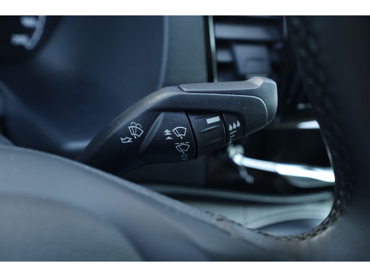 Ford Transit 350 2.0 TDCI L3H2 Trend RWD | Leder | Navi | CarPlay | Trekhaak | Camera | Cruise | Stoelverw.
