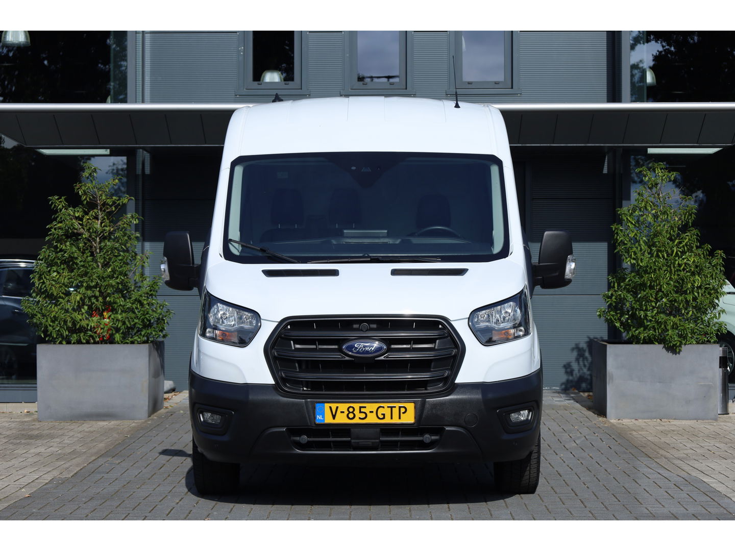 Ford Transit 350 2.0 TDCI L3H2 Trend RWD | Leder | Navi | CarPlay | Trekhaak | Camera | Cruise | Stoelverw.