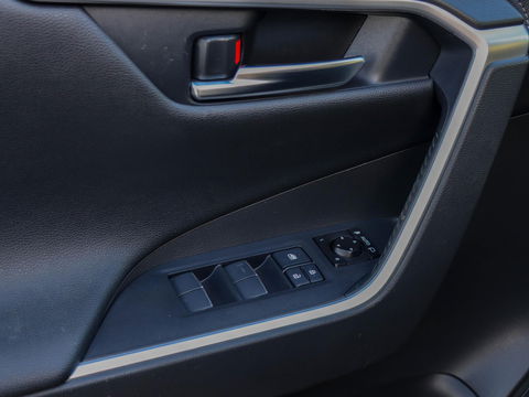Toyota RAV4 2.5 Hybrid Black Edition 217PK