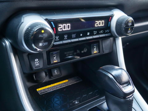 Toyota RAV4 2.5 Hybrid Black Edition 217PK