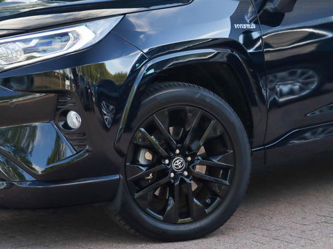 Toyota RAV4 2.5 Hybrid Black Edition 217PK