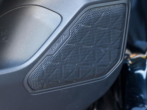 Toyota RAV4 2.5 Hybrid Black Edition 217PK