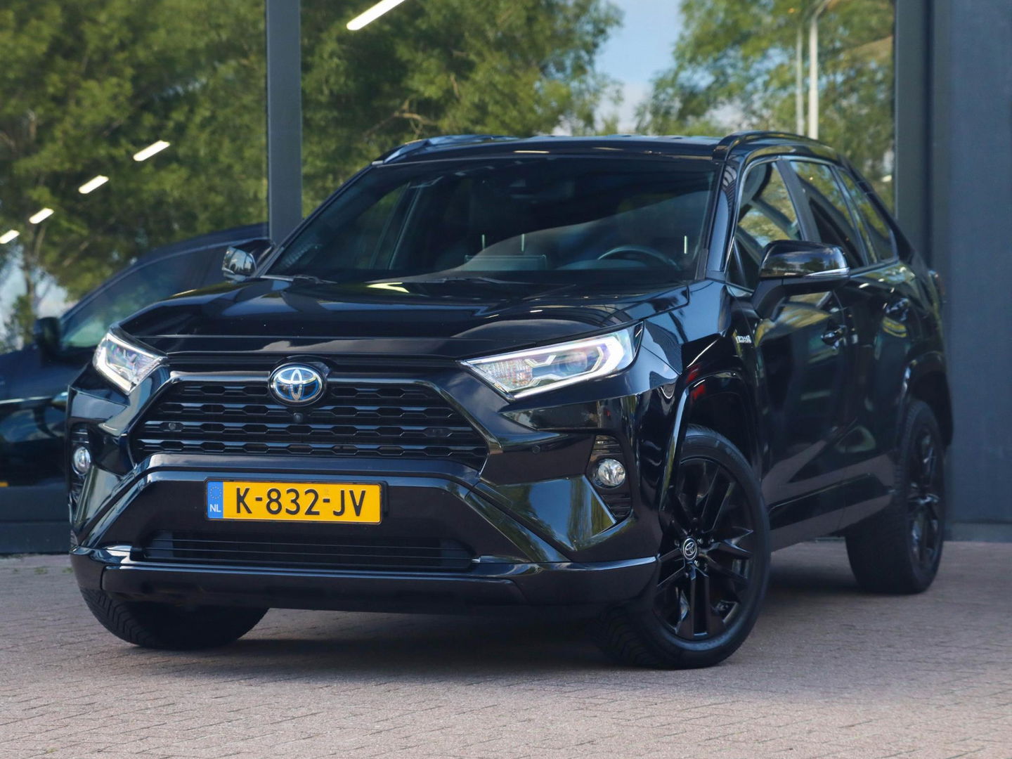 Toyota RAV4 2.5 Hybrid Black Edition 217PK
