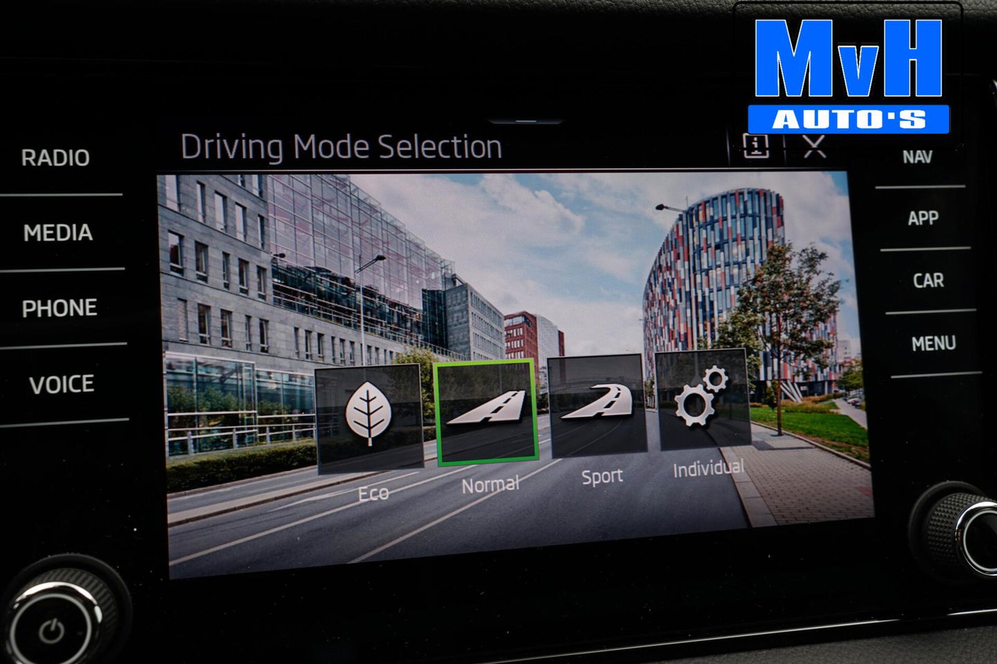 Škoda Kodiaq 1.5 TSI Sportline Business|LUXE!|VIRTUAL|CARBON