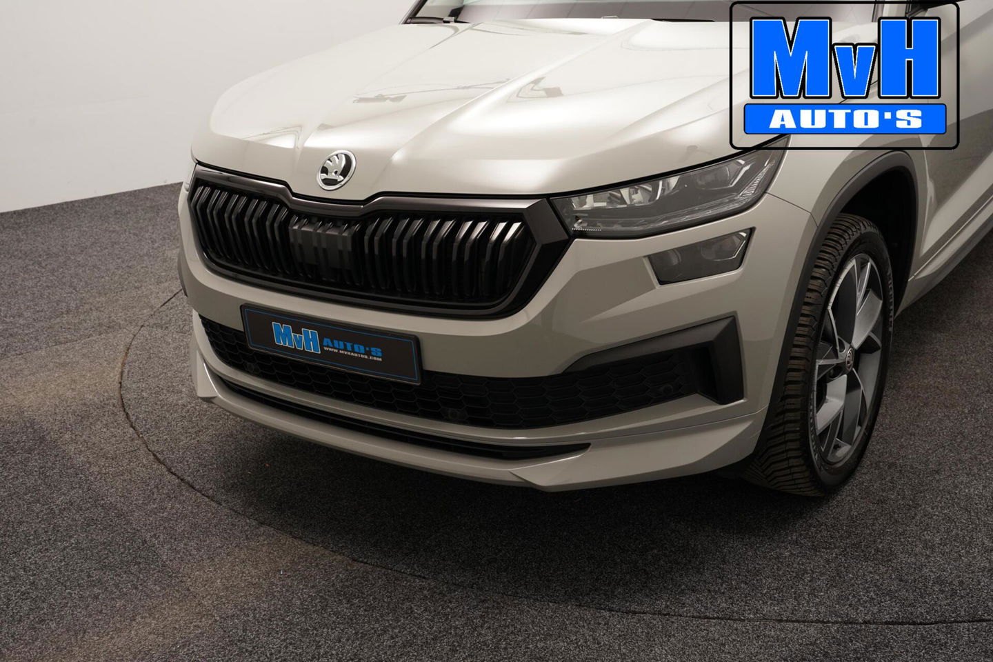 Škoda Kodiaq 1.5 TSI Sportline Business|LUXE!|VIRTUAL|CARBON