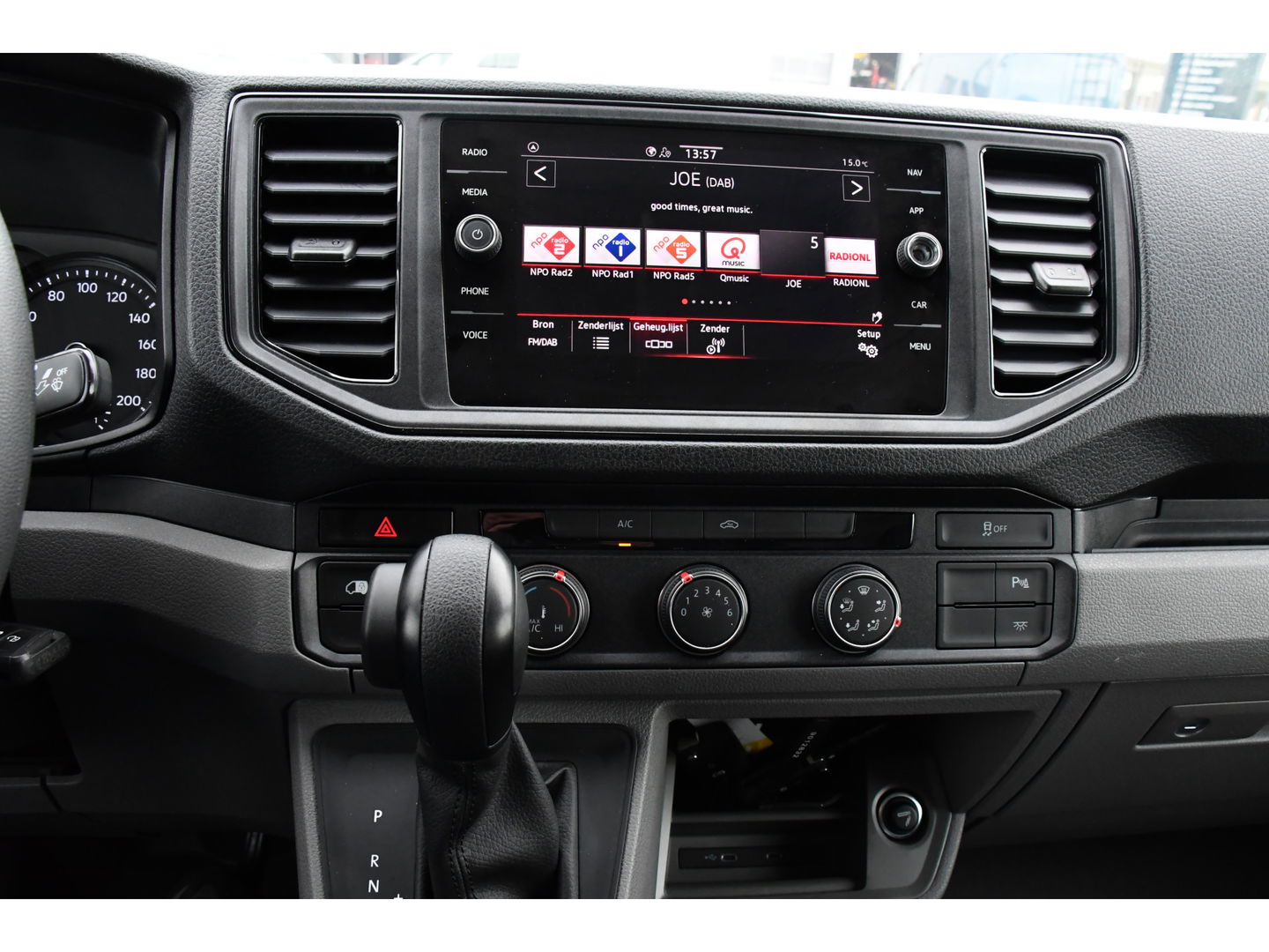 MAN TGE 35 2.0 L3H3 PB Edition Lucht geremd! Camera, 3500kg Trekhaak, Cruise, Carplay, LED, 165pk, Automaat, Multimedia, Uniek! lucht opbouw, markt, zwaar, luchhtrem, veldhuizen