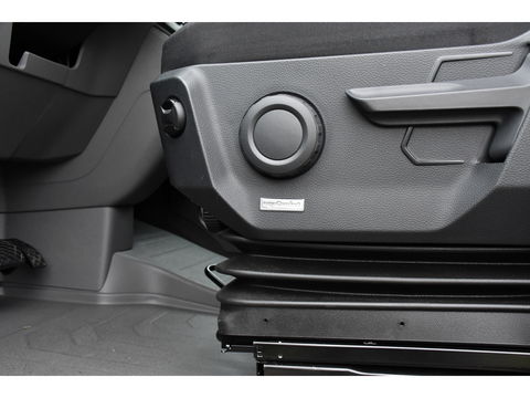 MAN TGE 35 2.0 L3H3 PB Edition Lucht geremd! Camera, 3500kg Trekhaak, Cruise, Carplay, LED, 165pk, Automaat, Multimedia, Uniek! lucht opbouw, markt, zwaar, luchhtrem, veldhuizen