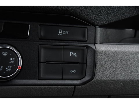 MAN TGE 35 2.0 L3H3 PB Edition Lucht geremd! Camera, 3500kg Trekhaak, Cruise, Carplay, LED, 165pk, Automaat, Multimedia, Uniek! lucht opbouw, markt, zwaar, luchhtrem, veldhuizen