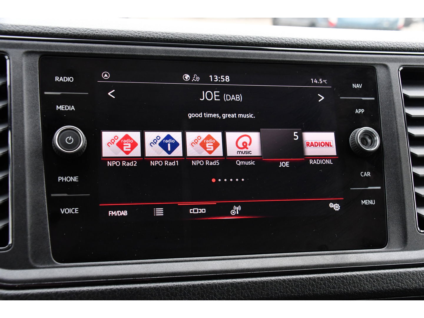 MAN TGE 35 2.0 L3H3 PB Edition Lucht geremd! Camera, 3500kg Trekhaak, Cruise, Carplay, LED, 165pk, Automaat, Multimedia, Uniek! lucht opbouw, markt, zwaar, luchhtrem, veldhuizen