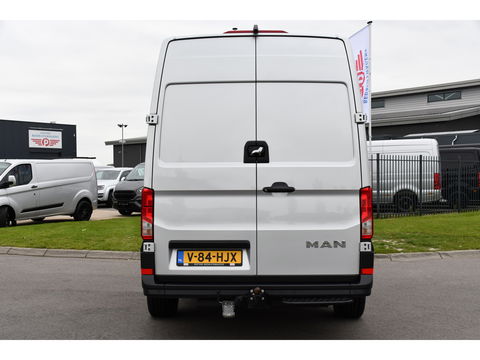 MAN TGE 35 2.0 L3H3 PB Edition Lucht geremd! Camera, 3500kg Trekhaak, Cruise, Carplay, LED, 165pk, Automaat, Multimedia, Uniek! lucht opbouw, markt, zwaar, luchhtrem, veldhuizen