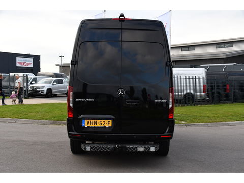 Mercedes-Benz Sprinter 319 V6 3.0 CDI L2H2 Black Edition Full Options!, Adaptieve Cruise, 360 Camera, 2 x schuifdeur, 3500kg Trekhaak, 10,5'' Mbux, Navi, Stoelverwarming, Uniek!