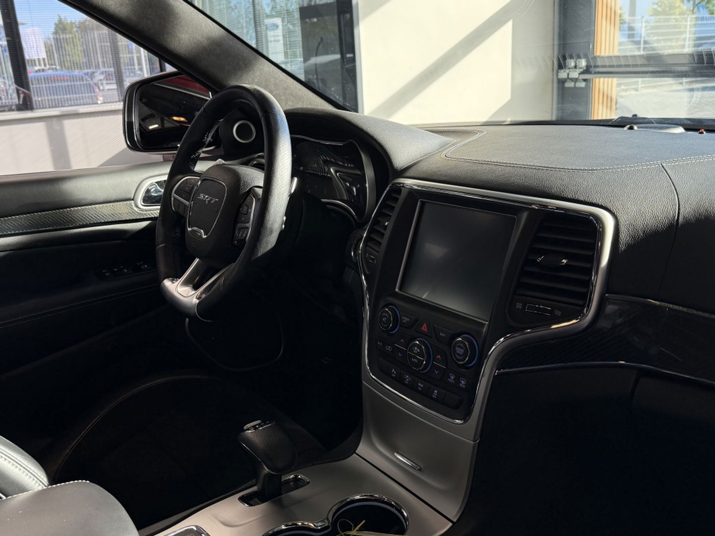 Jeep Grand Cherokee 6.4 V8 HEMI SRT8 469PK / Prins LPG3 / grijs kenteken / *NAP*
