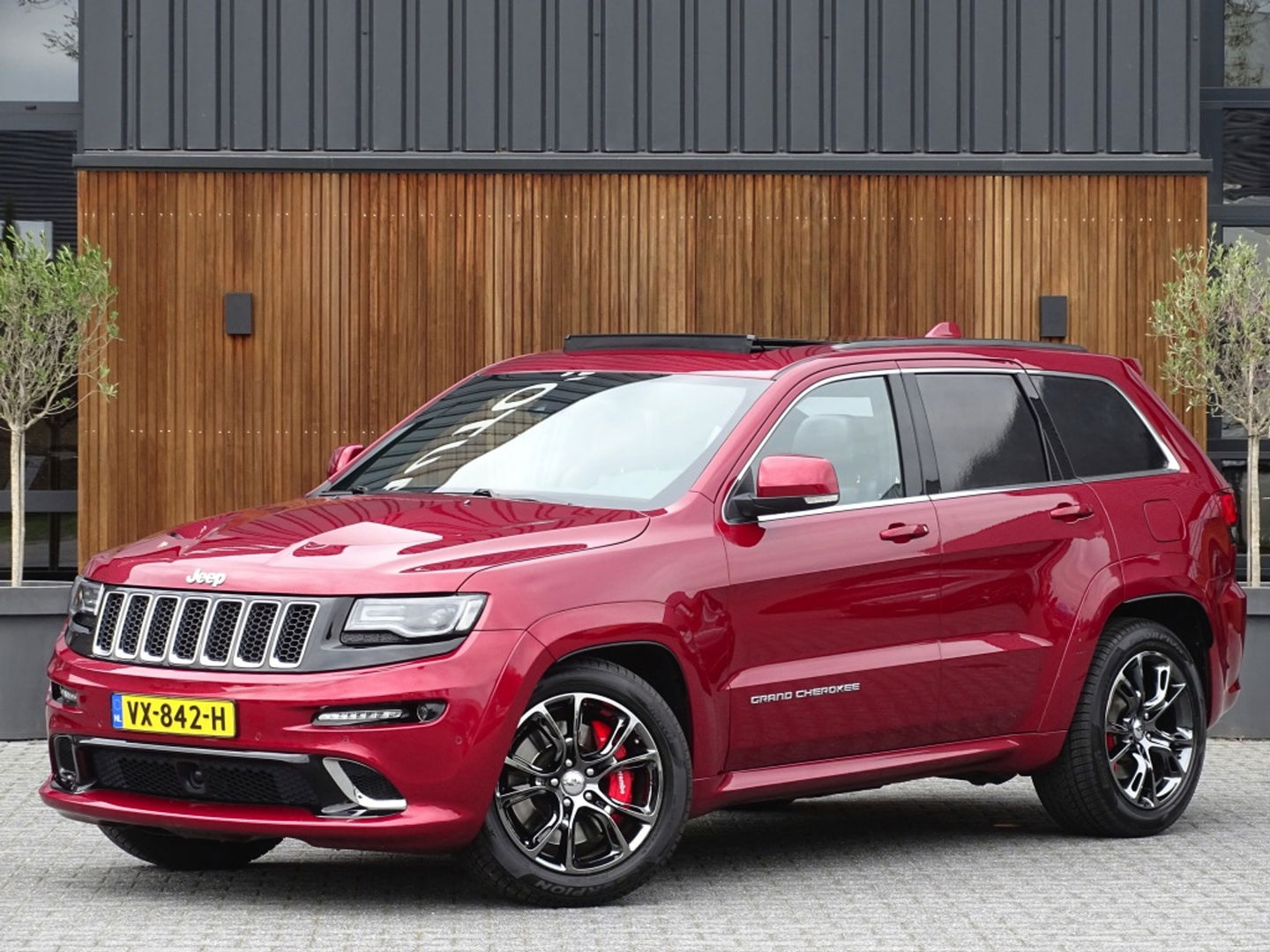 Jeep Grand Cherokee 6.4 V8 HEMI SRT8 469PK / Prins LPG3 / grijs kenteken / *NAP*