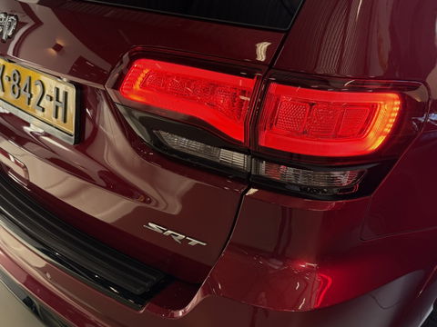 Jeep Grand Cherokee 6.4 V8 HEMI SRT8 469PK / Prins LPG3 / grijs kenteken / *NAP*