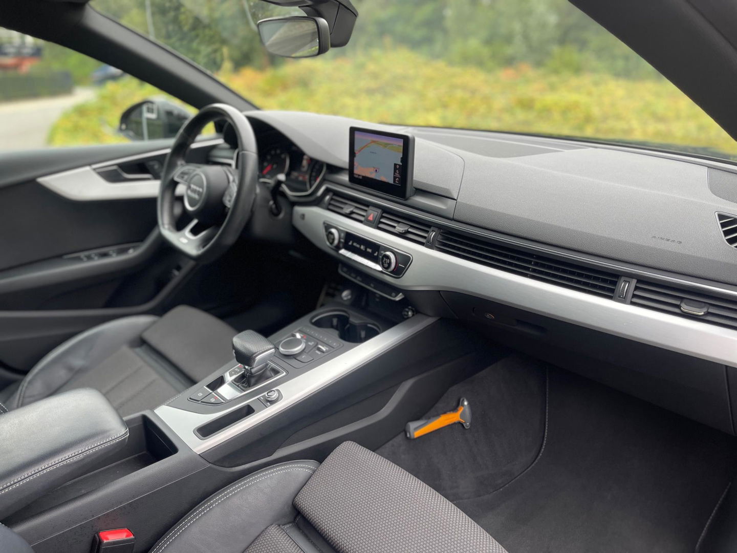 Audi A5 Sportback 2.0 TFSI 190PK MHEV SPORT 2X S-LINE APPLE CARPLAY LED MATRIX