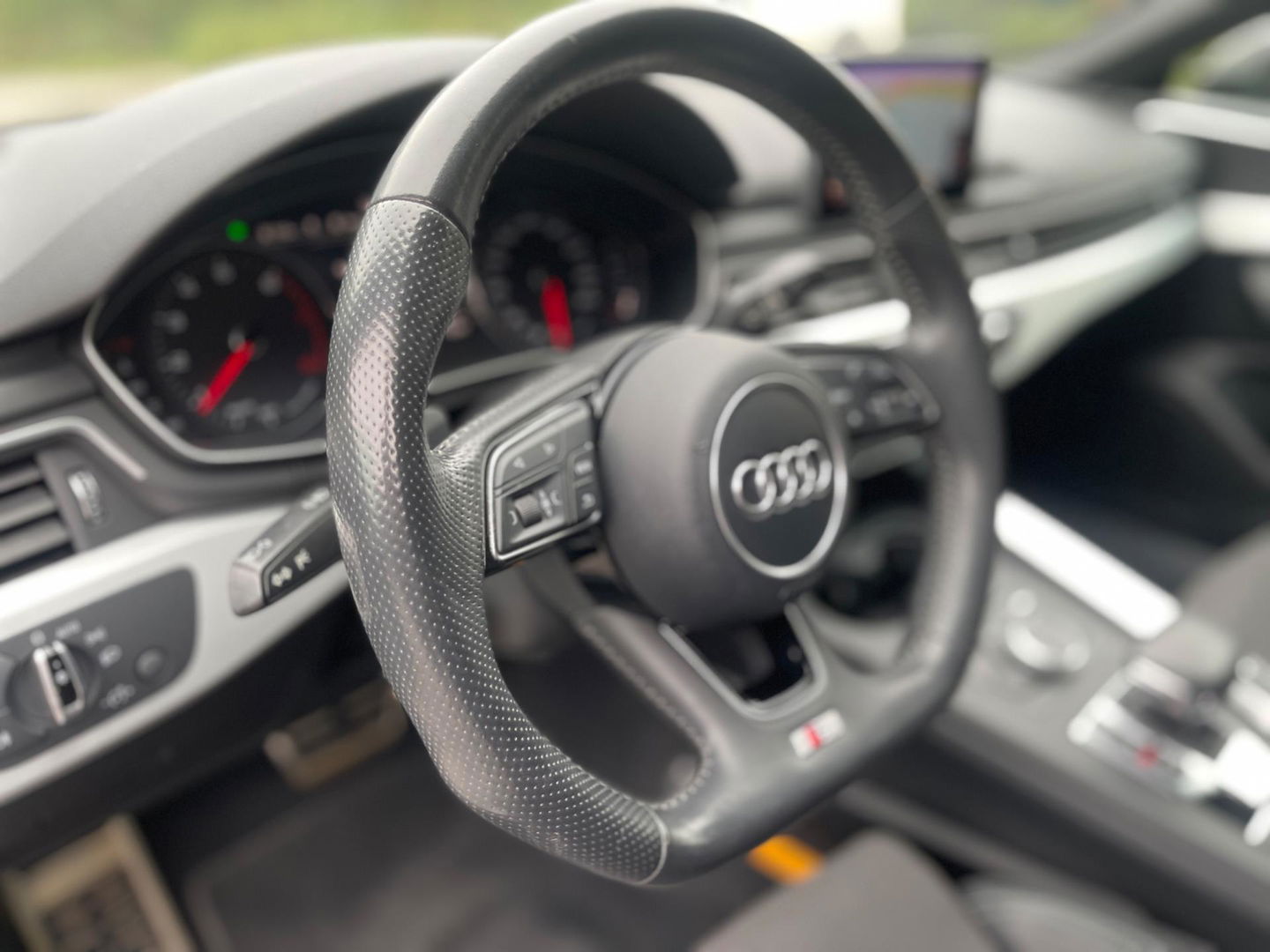 Audi A5 Sportback 2.0 TFSI 190PK MHEV SPORT 2X S-LINE APPLE CARPLAY LED MATRIX