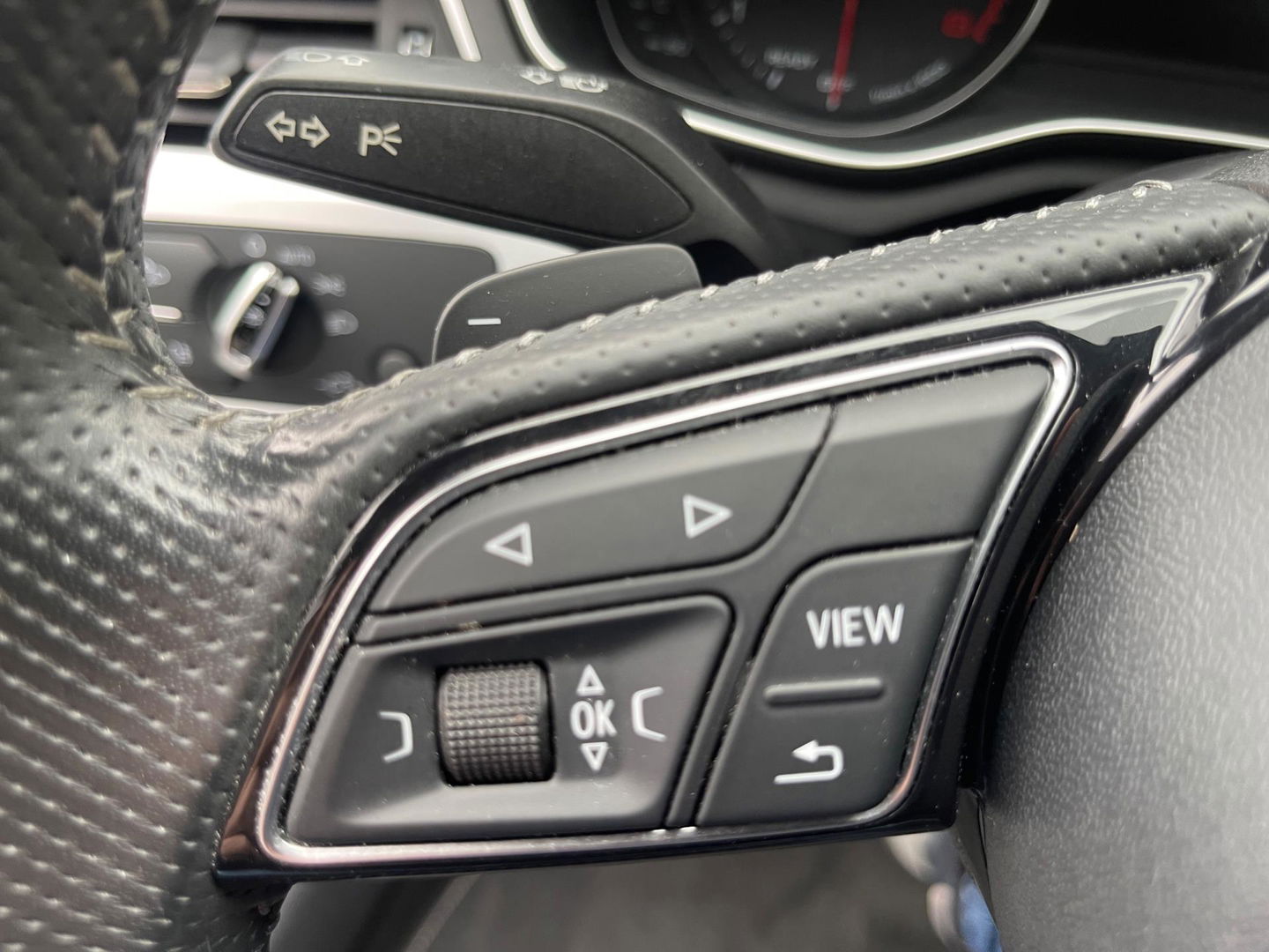 Audi A5 Sportback 2.0 TFSI 190PK MHEV SPORT 2X S-LINE APPLE CARPLAY LED MATRIX
