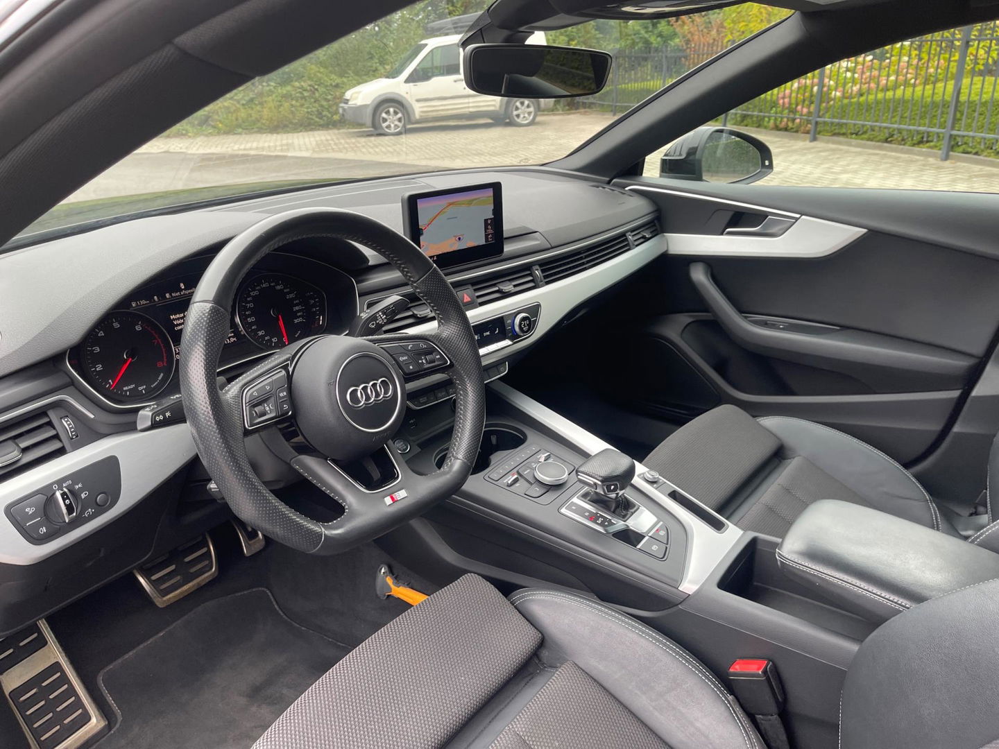Audi A5 Sportback 2.0 TFSI 190PK MHEV SPORT 2X S-LINE APPLE CARPLAY LED MATRIX