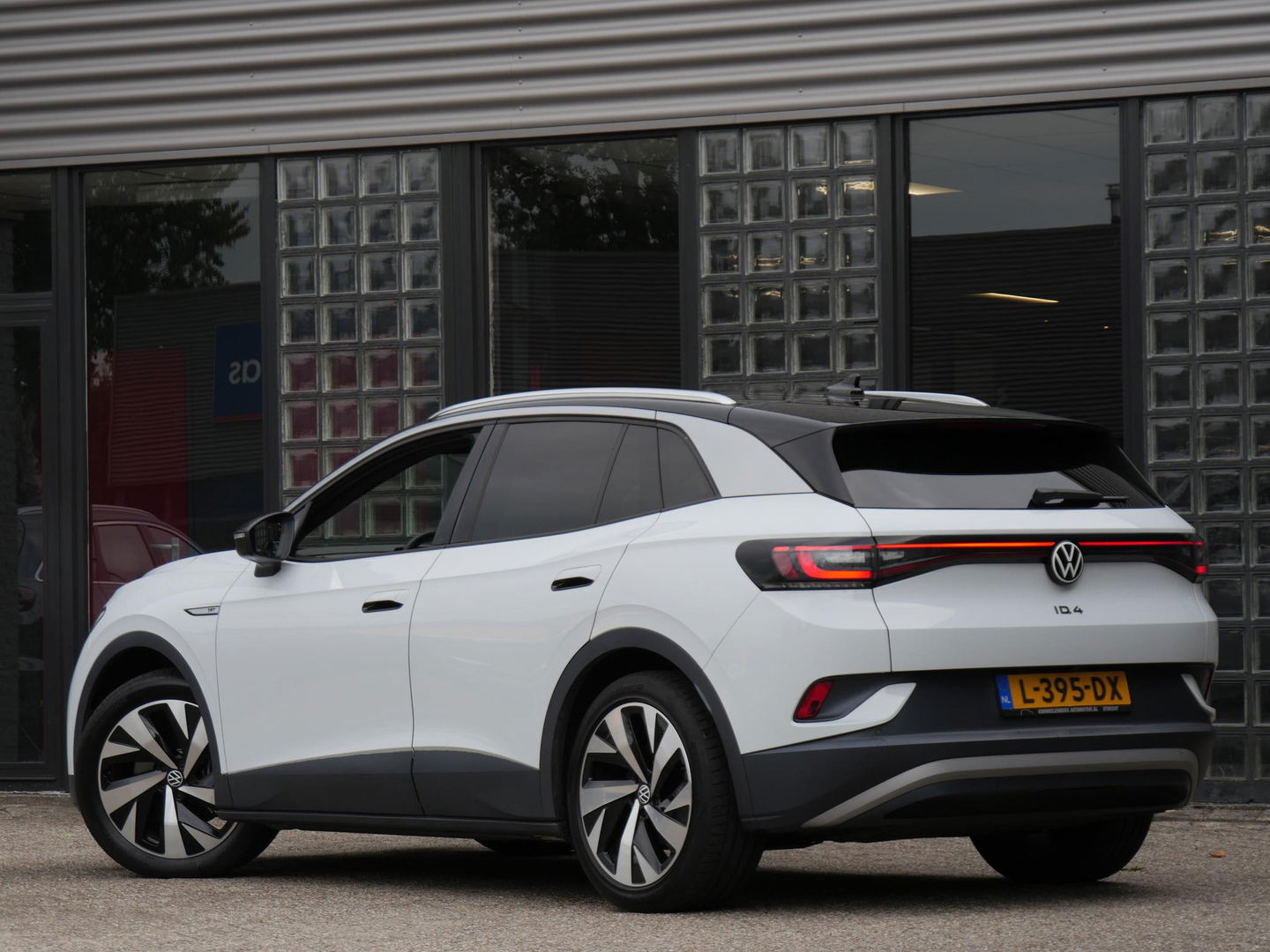 Volkswagen ID.4 1ST 77kWh CAMERA/ KEYLESS/ WEGKL. TREKHAAK