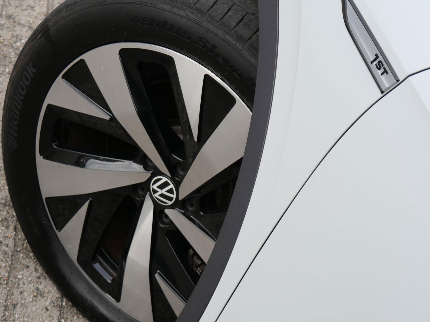Volkswagen ID.4 1ST 77kWh CAMERA/ KEYLESS/ WEGKL. TREKHAAK